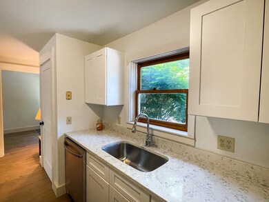 701 Dorset St unit B2, South Burlington, VT 05403 - photo 5