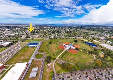 6104 39th Ave W unit B, Bradenton, FL 34209 - photo 7