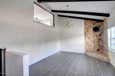IMG_4034_5_6_Interior 2