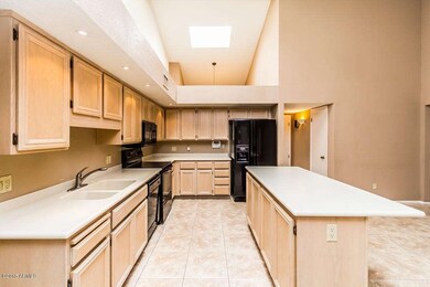 8870_N_82nd_Ln_AZ-9