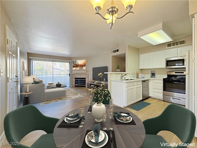 3056 Casey Dr unit 201, Las Vegas, NV 89120 - photo 6