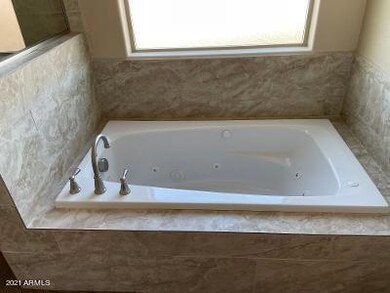 MASTER TUB