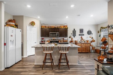 1072 Velvet Ct, Troy, TX 76579 - photo 7