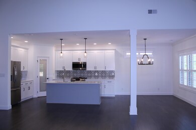 2239 Hickory Crest Ln, Knoxville, TN 37932 - photo 7