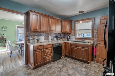 711 3rd Ave, Camanche, IA 52730 - photo 7