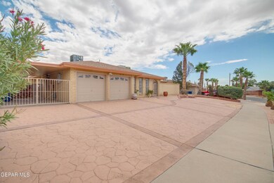 11259 Leo Collins Dr, El Paso, TX 79936 - photo 2