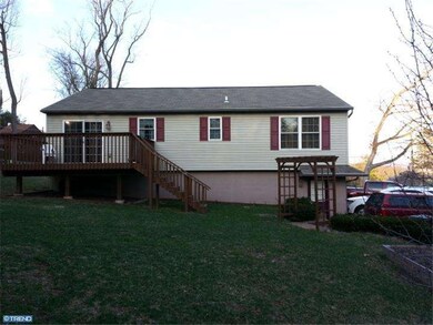 314 Lutz Dr, Reading, PA 19606 - photo 5