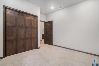 628 Harter Dr Dr, Madison, SD 57042 - photo 7
