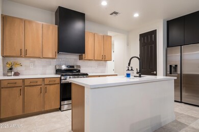 18365 W Ewers Dr, Surprise, AZ 85374 - photo 5