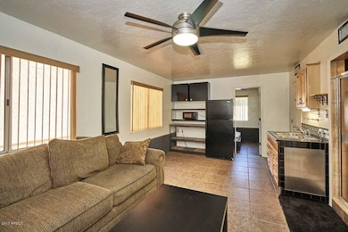 Studio-Living Room