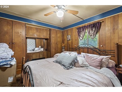 403 Azalea Dr, Grants Pass, OR 97526 - photo 7