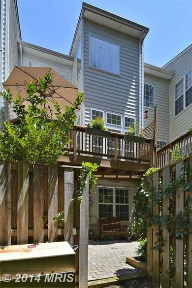 5456 Summer Leaf Ln, Alexandria, VA 22312 - photo 2