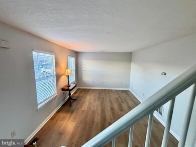 310 Charles Cir, York, PA 17406 - photo 5