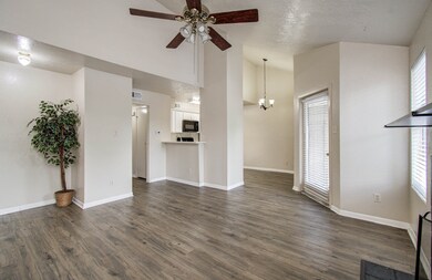 2021 Spenwick Dr unit 322, Houston, TX 77055 - photo 6