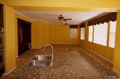 Great Room w/Breakfast Bar
