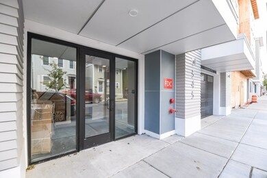 545 E 3rd St unit 8, Boston, MA 02127 - photo 2