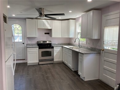 275 Victory Hwy, North Smithfield, RI 02896 - photo 4