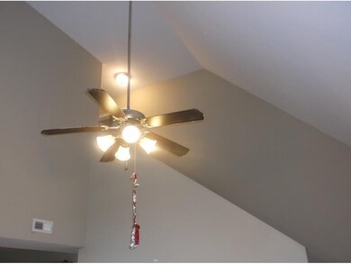 379 Preservation Cir, Johnson City, TN 37601 - photo 7