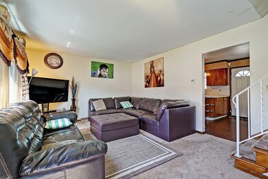 5332 Sprucewood Rd, Columbus, OH 43229 - photo 3