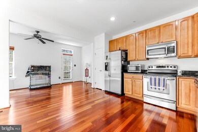 6822 Alexander Lawson, Elkridge, MD 21075 - photo 2