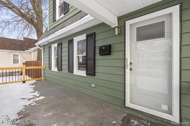 4433 Elizabeth St, Wayne, MI 48184 - photo 6