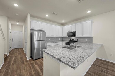 105 SE 4th St unit 2, Bonham, TX 75418 - photo 4