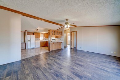 3410 E Ropers Rd-5