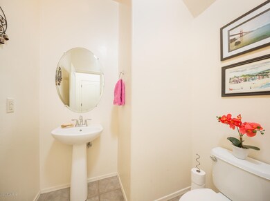 Downstairs 1/2 Bath