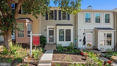 13954 Gunners Place, Centreville, VA 20121 - photo 2