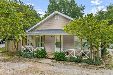 300 S Washington Ave, Fayetteville, AR 72701 - photo 2