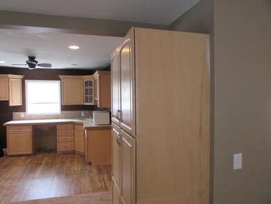 353 Grove St, Scranton, PA 18508 - photo 7