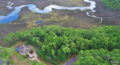 4568 Bayside Dr, Milton, FL 32583 - photo 2