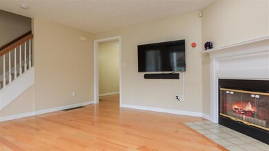 7 Westminster Dr unit U162, Nashua, NH 03064 - photo 6