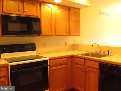 138 Sunnyside Ln, Perkasie, PA 18944 - photo 4