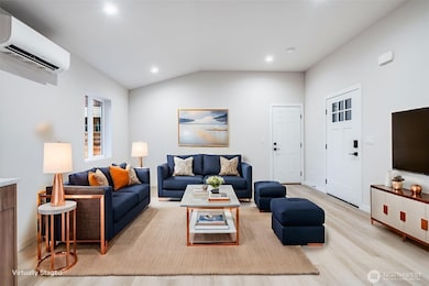 12531 25th Ave NE unit A, Seattle, WA 98125 - photo 4