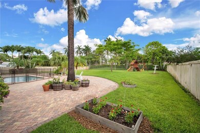 22428 Waterside Dr, Boca Raton, FL 33428 - photo 4