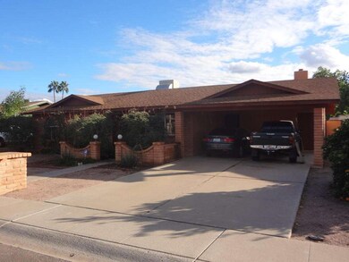 Front of house and driveway