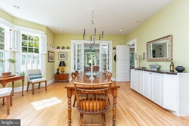 3748 Mckinley St NW, Washington, DC 20015 - photo 7