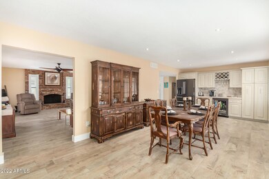 1118 E Rosemonte Dr, Phoenix, AZ 85024 - photo 5