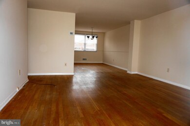 1006 Middleborough Rd, Essex, MD 21221 - photo 3