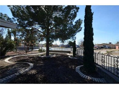 7645 Franklin Dr, El Paso, TX 79915 - photo 3