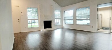 1912 Pine Dr, Rosenberg, TX 77471 - photo 3