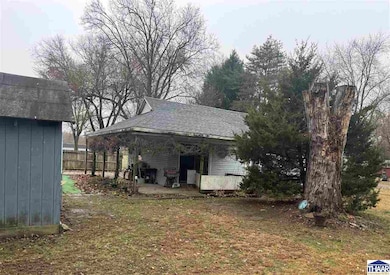 911 N 37th St, Terre Haute, IN 47803 - photo 6