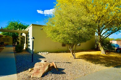 130 W Calle Del Ano, Green Valley, AZ 85614 - photo 3
