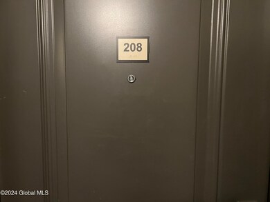 733 Broadway unit 208, Albany, NY 12207 - photo 4