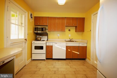 6708 Conway Ave, Takoma Park, MD 20912 - photo 4
