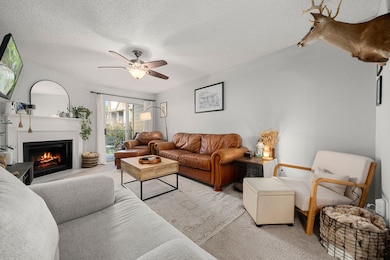 12550 Whittington Dr unit 811, Houston, TX 77077 - photo 6