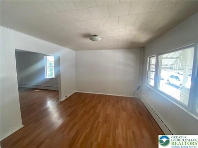 15 W High St unit 3, Coaldale, PA 18218 - photo 4