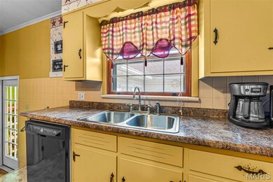 204 W Grant St, Dexter, MO 63841 - photo 7