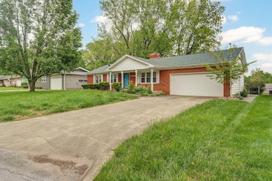 2634 E Meadowmere St-3